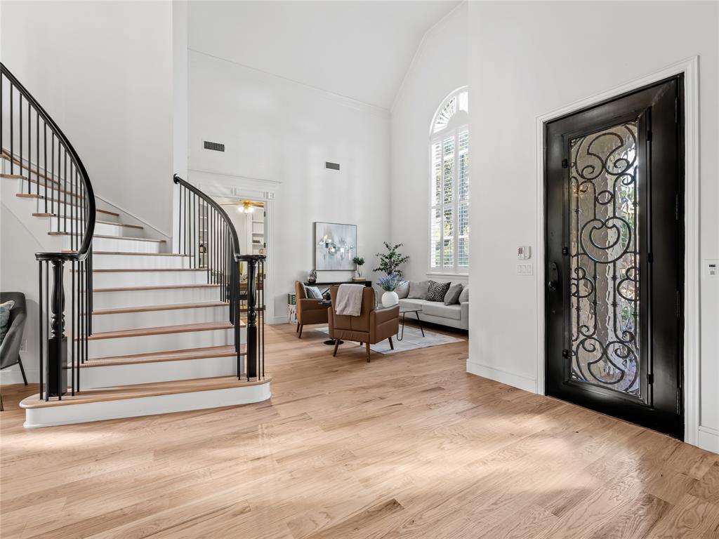 5915 Dripping Springs Drive