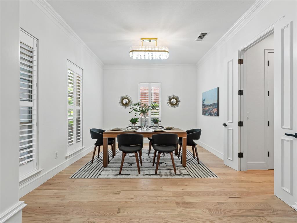 5915 Dripping Springs Drive