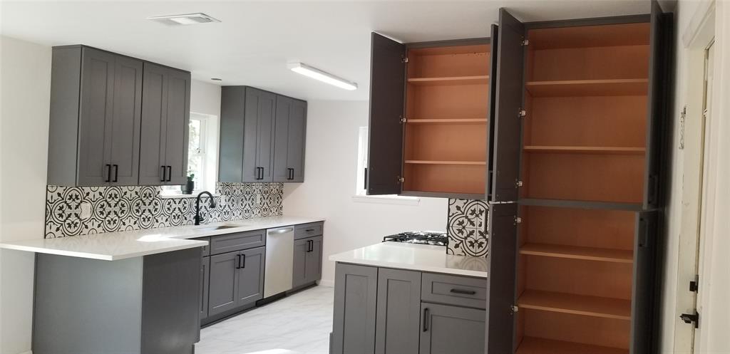 BURNETT ADDITION TO ALLEN (CAL), BLK 2, LOT 3 - Residential