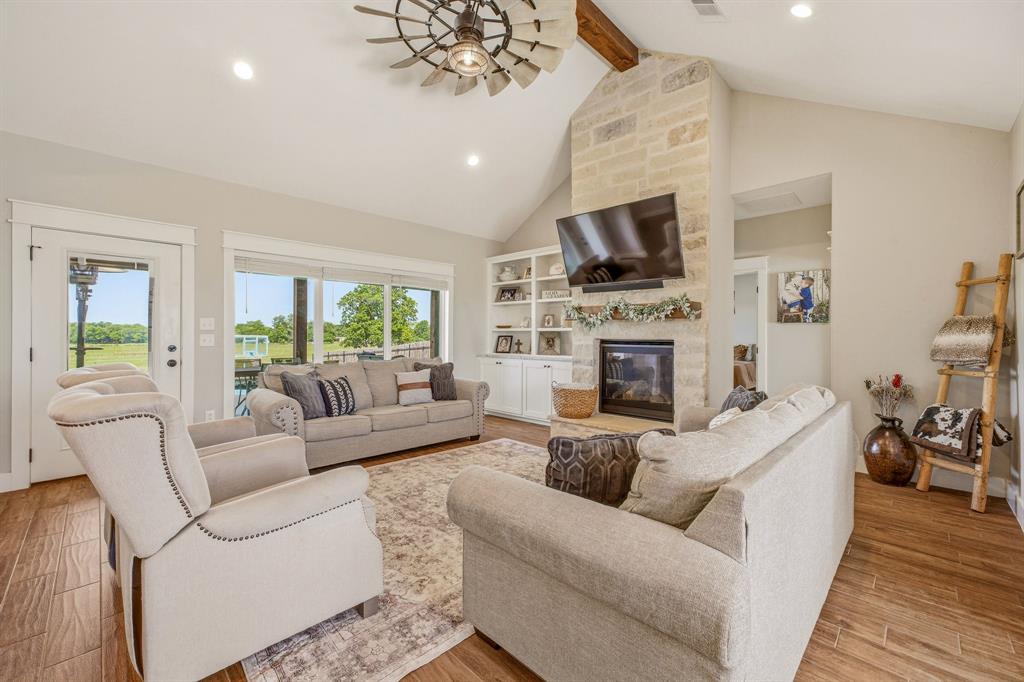 190 Blue Ribbon Lane