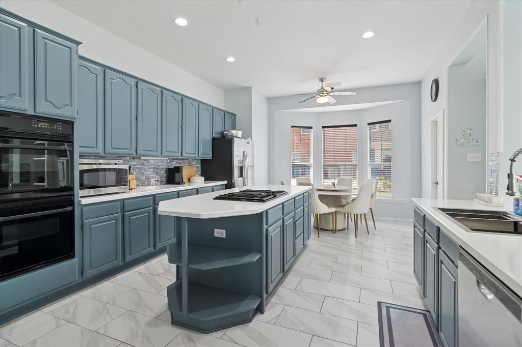 Heritage Lk Ph IV - Residential Lease