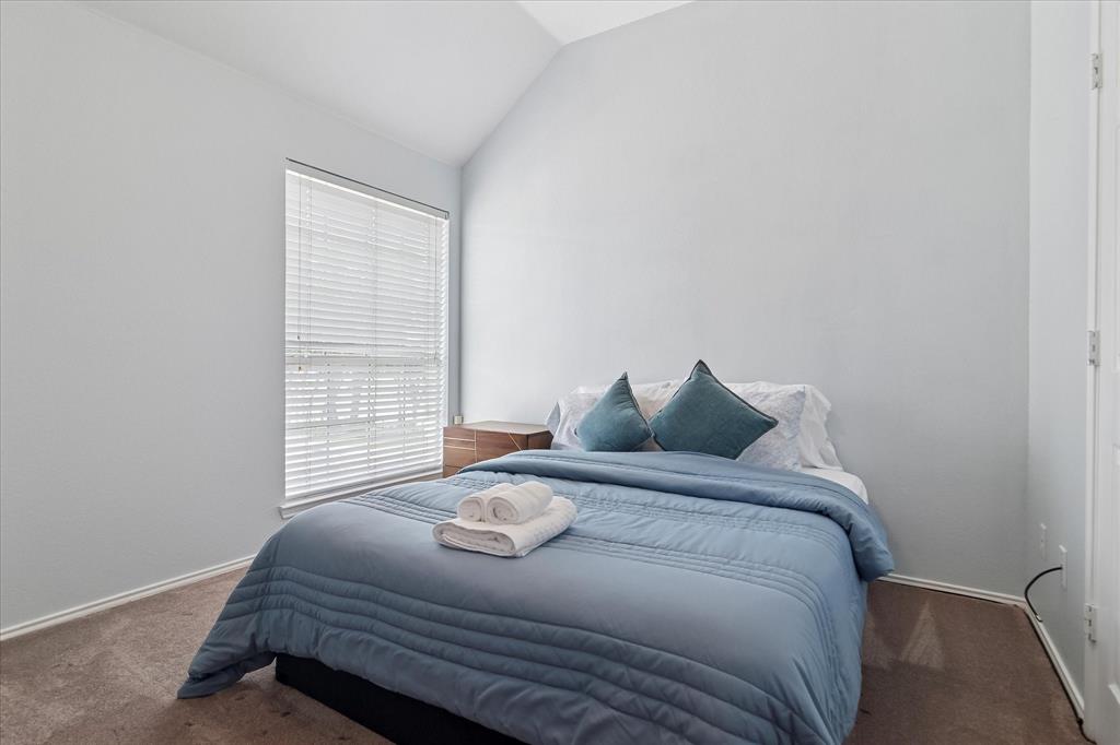 Heritage Lk Ph IV - Residential Lease