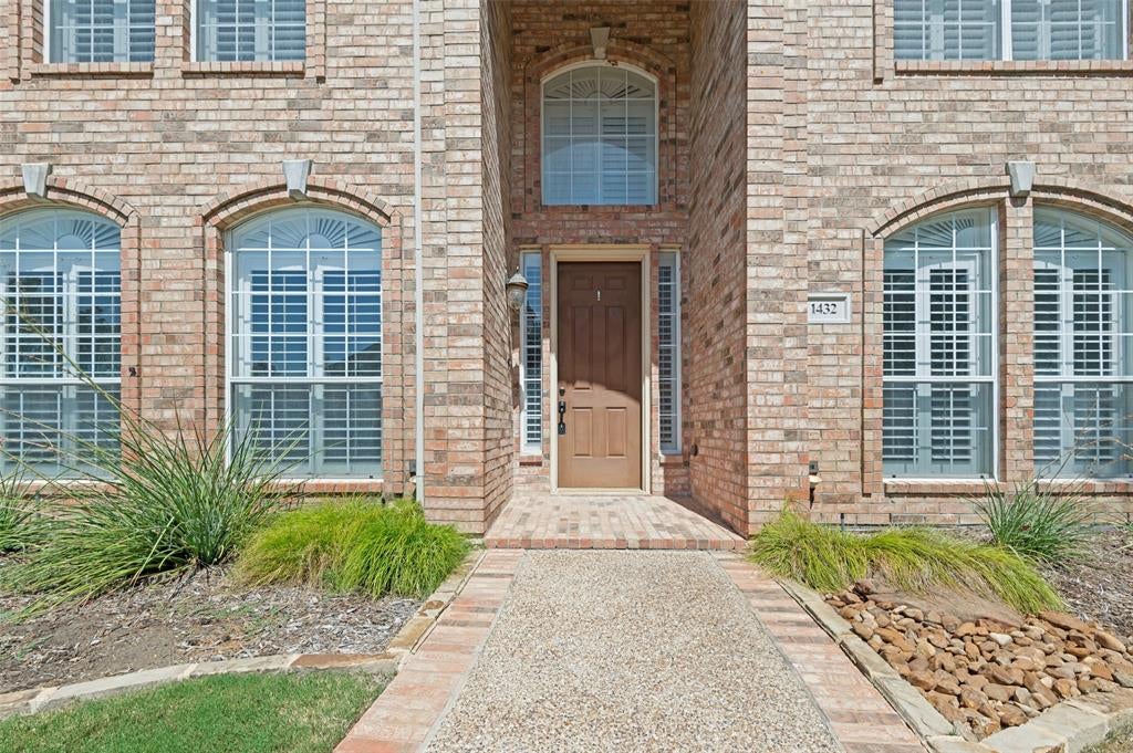 1432 Parkwood Drive