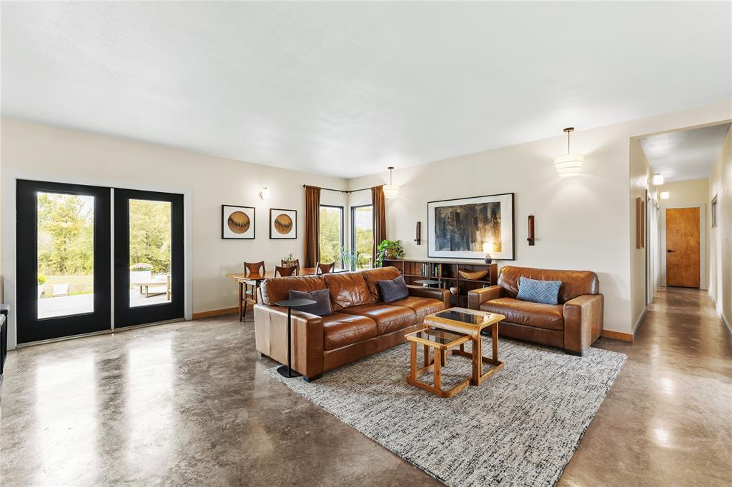 2105 County Road 2322