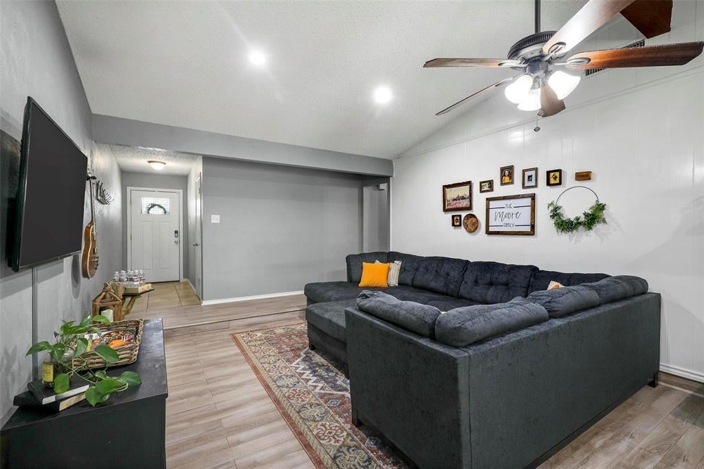 6306 Orchard Hill Drive