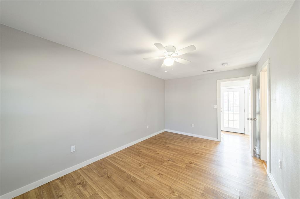 BUCKNER BLVD - Residential