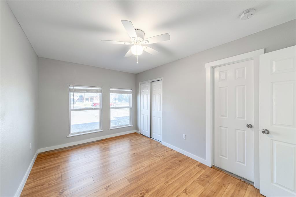 BUCKNER BLVD - Residential