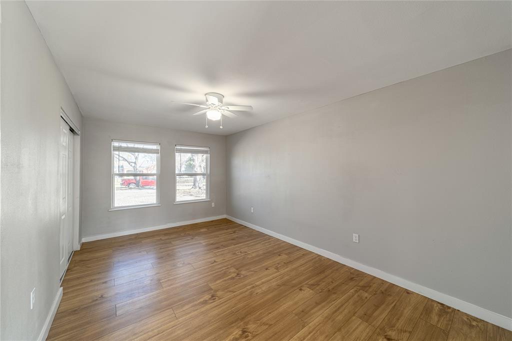 BUCKNER BLVD - Residential