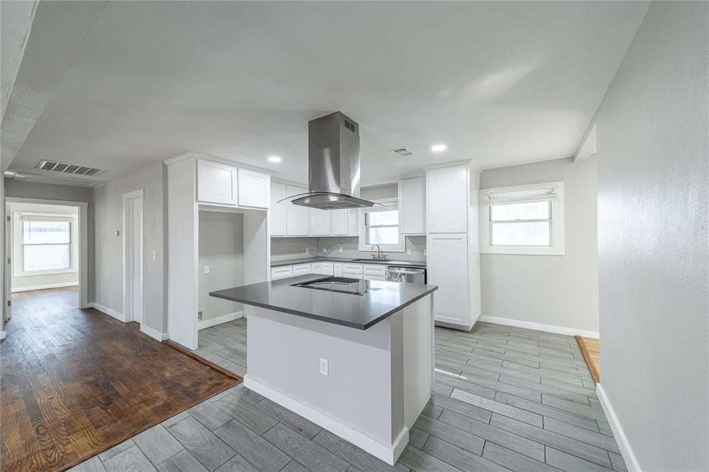 BUCKNER BLVD - Residential