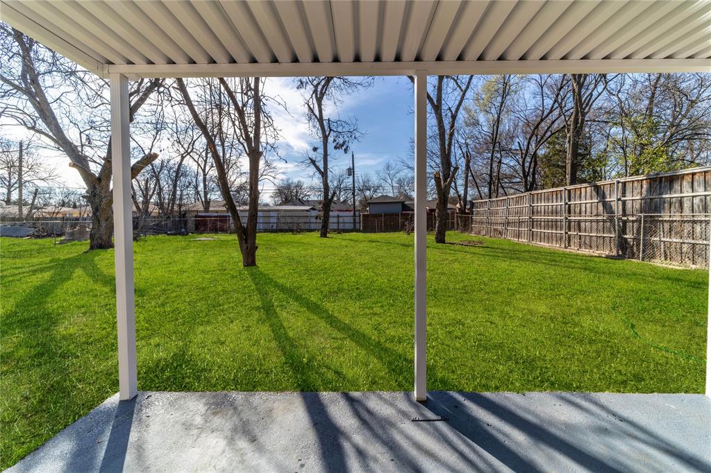 BUCKNER BLVD - Residential