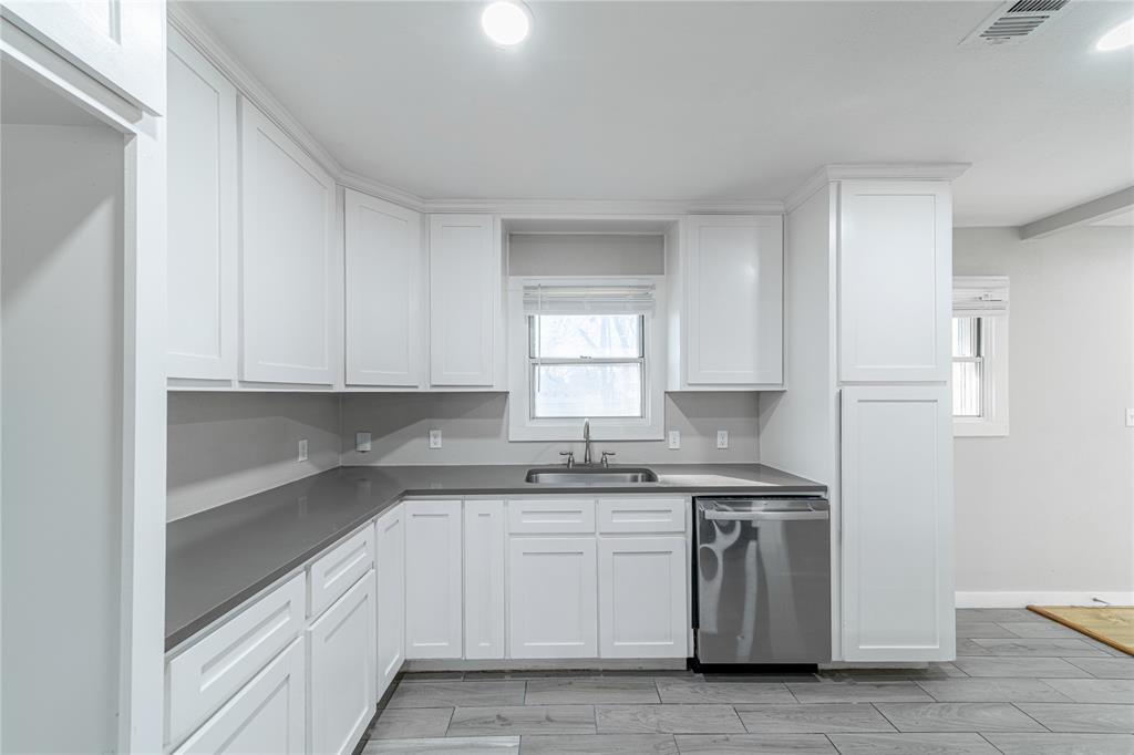 BUCKNER BLVD - Residential