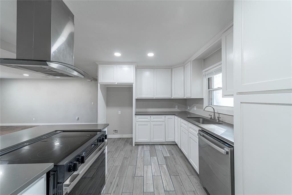 BUCKNER BLVD - Residential