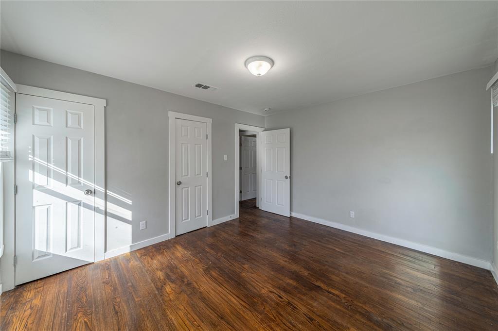 BUCKNER BLVD - Residential