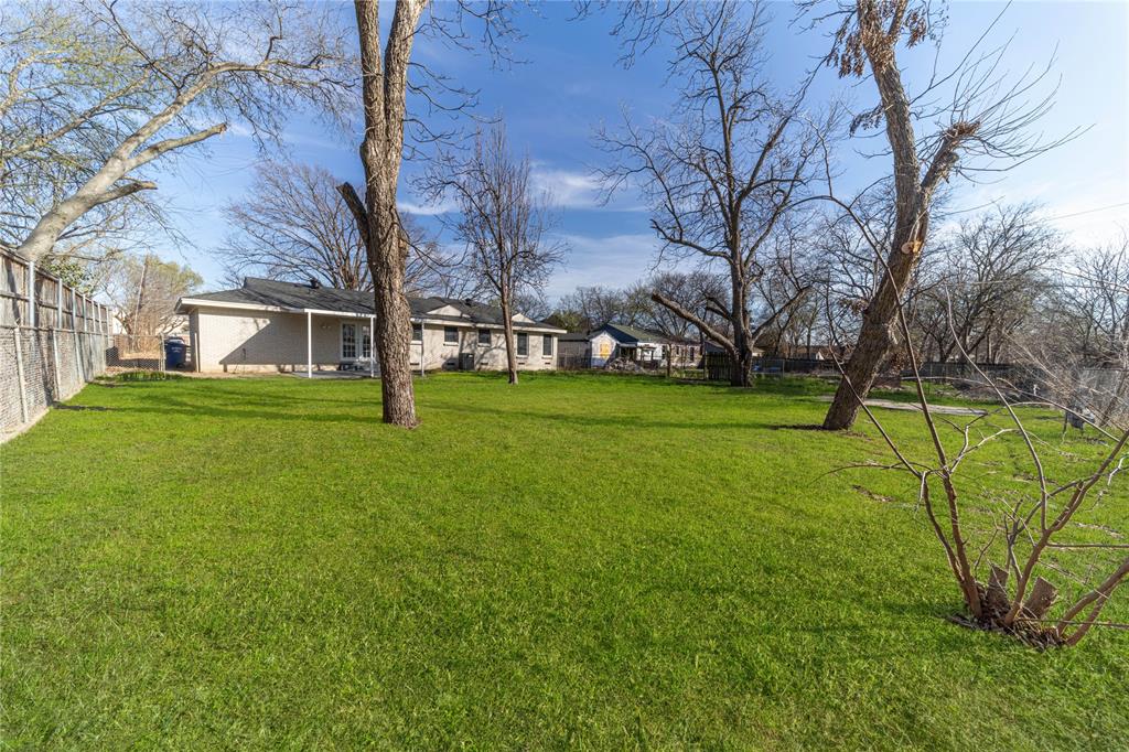 BUCKNER BLVD - Residential