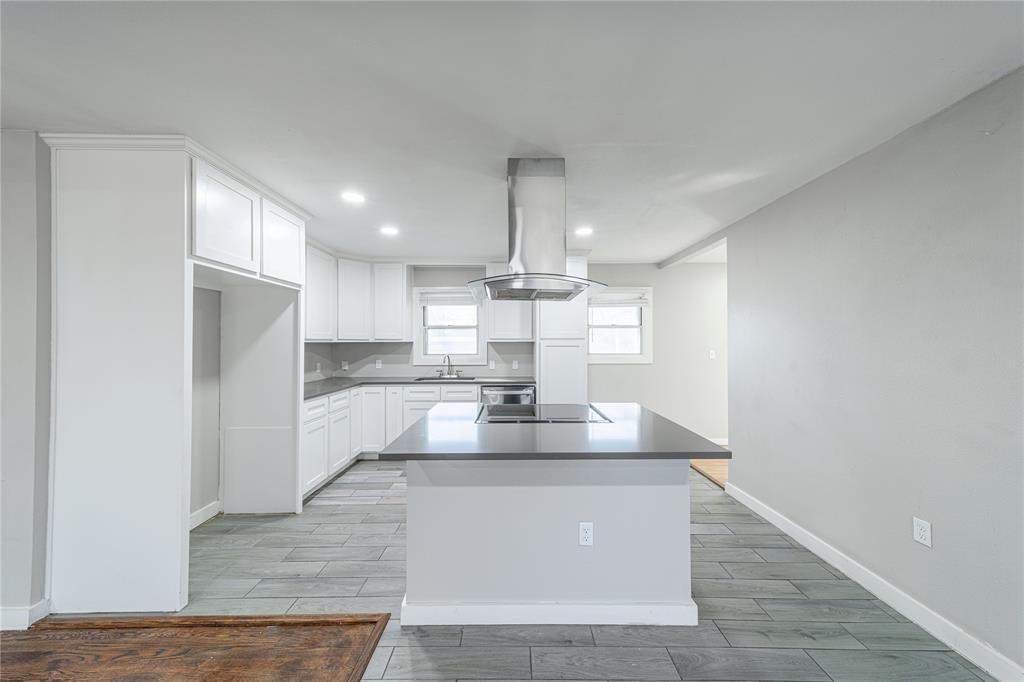 BUCKNER BLVD - Residential