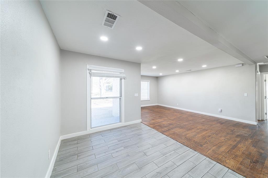 BUCKNER BLVD - Residential