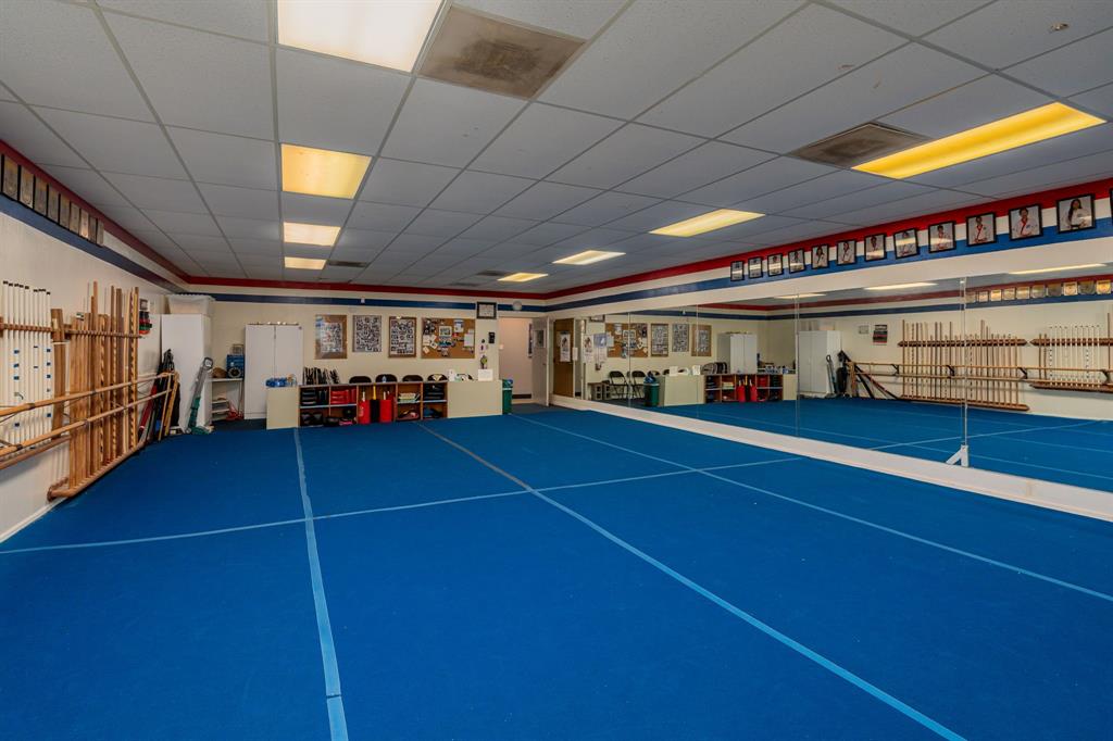 Willowbrook Square Shopping Center - Commercial Sale