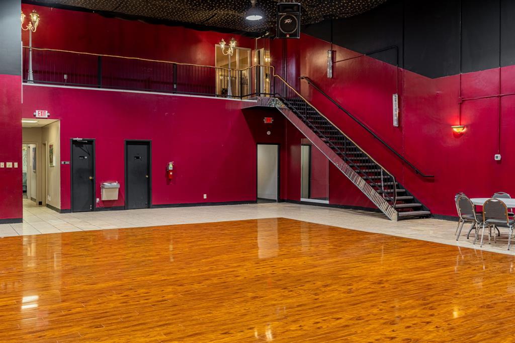 Willowbrook Square Shopping Center - Commercial Sale