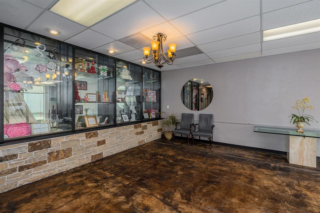 Willowbrook Square Shopping Center - Commercial Sale