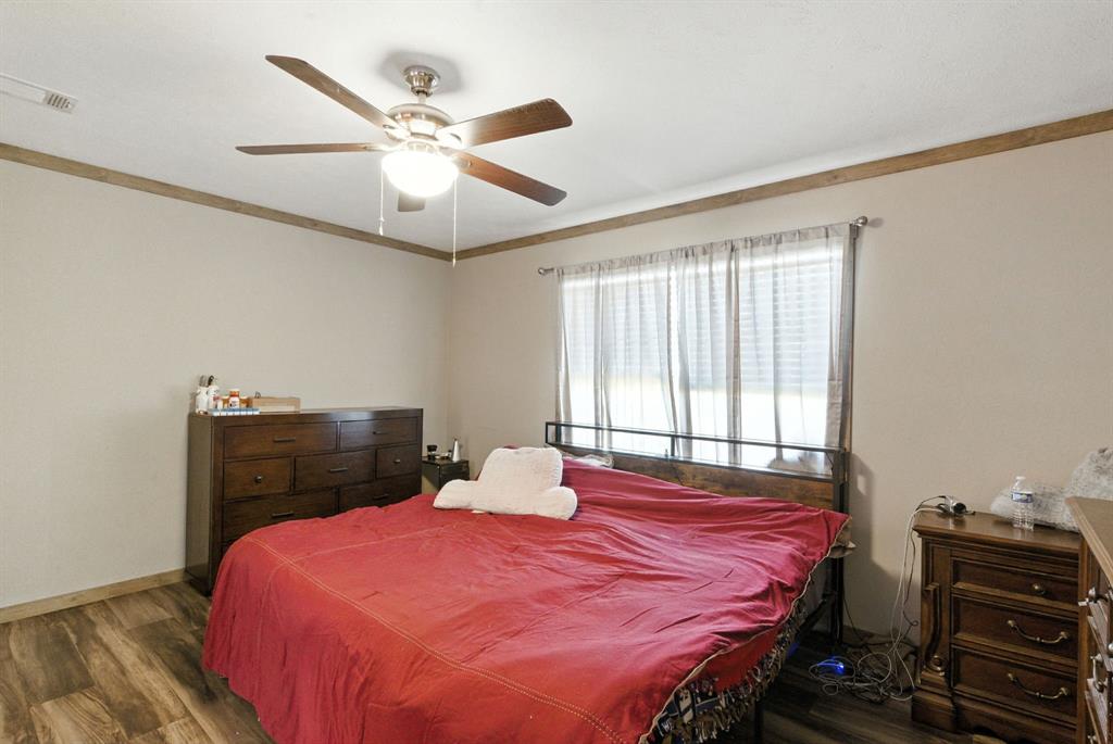 130 Oak Meadows Drive