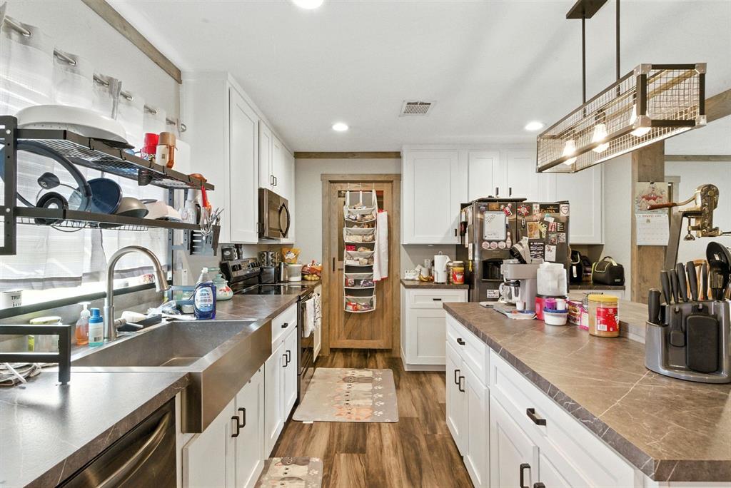 130 Oak Meadows Drive