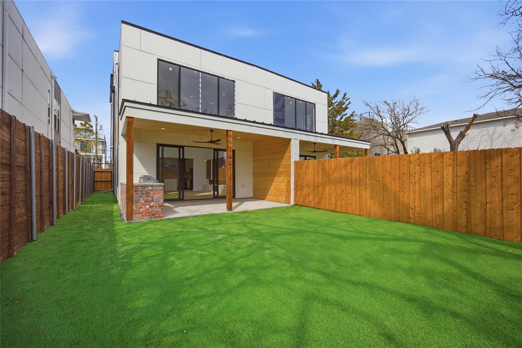 ROSS AVE - Residential