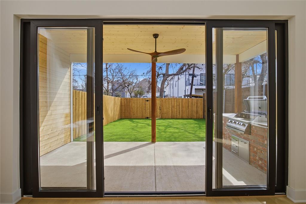 ROSS AVE - Residential