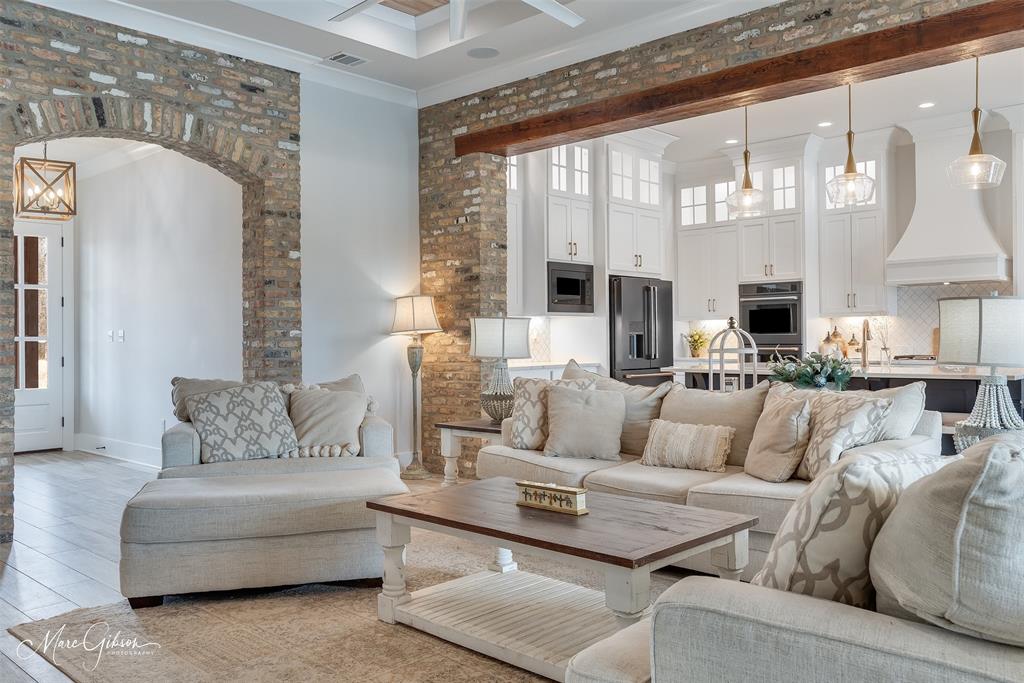 Woodlake Ridge - Residential