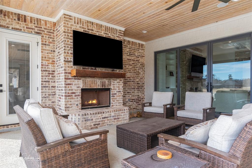 Woodlake Ridge - Residential