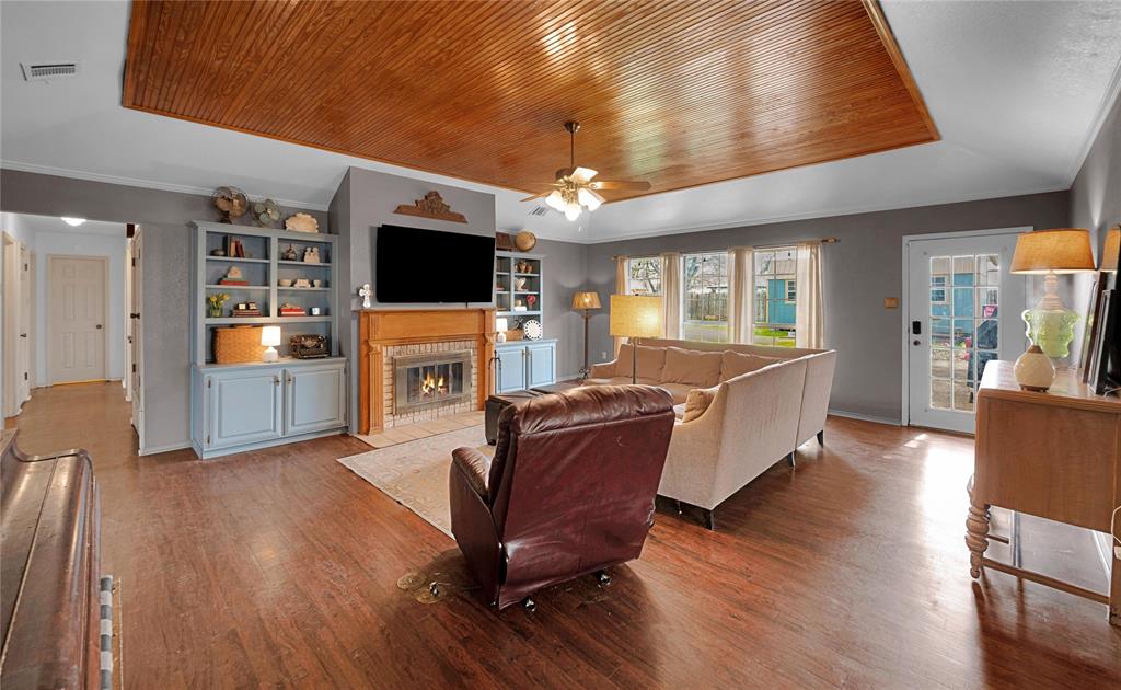 Lebosquet J R - Residential