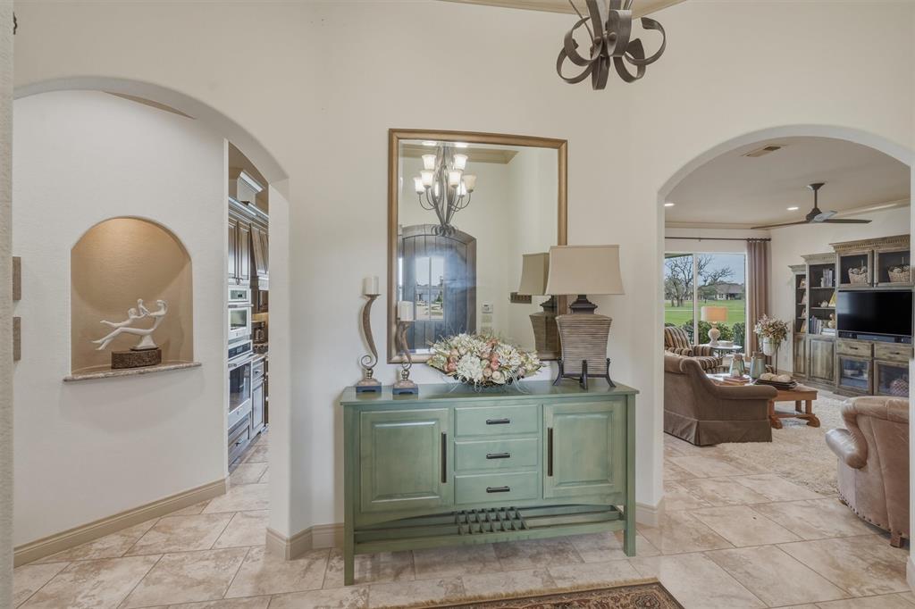 1404 Amsterdam Court