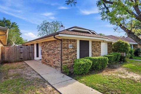Photo of 1312 Hackamore Street, Mesquite, TX 75149 (MLS # 21232913)