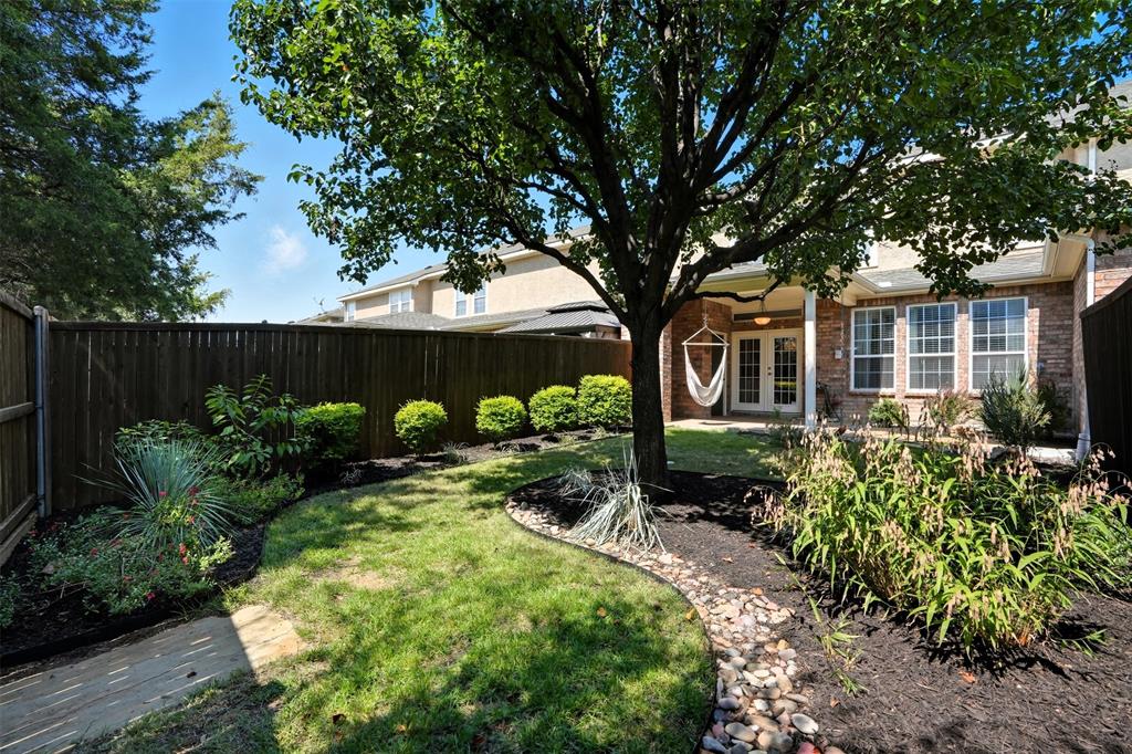 The Cascades At The Legends Ph - Residential