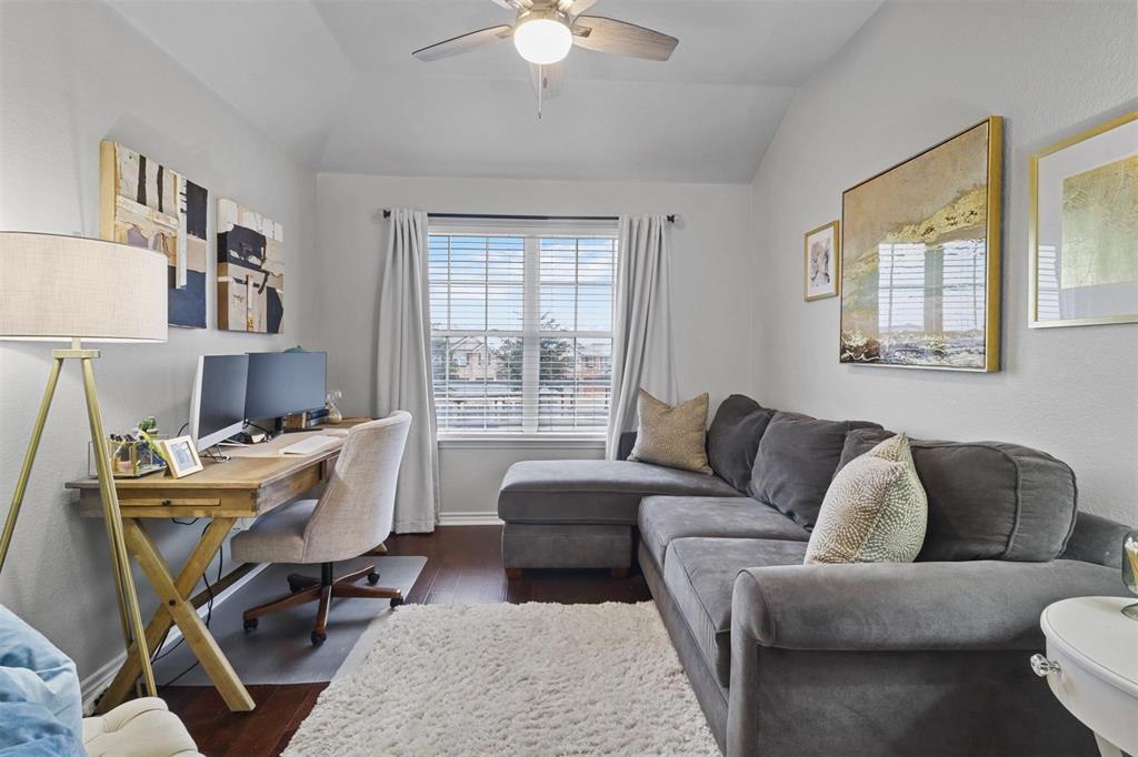 The Cascades At The Legends Ph - Residential