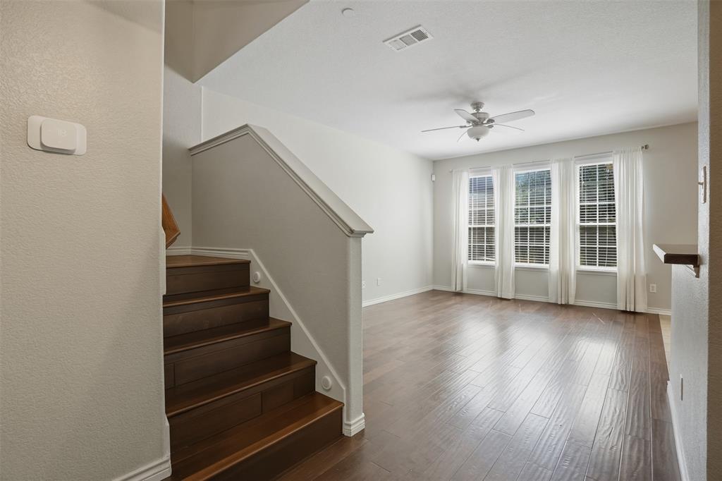 The Cascades At The Legends Ph - Residential