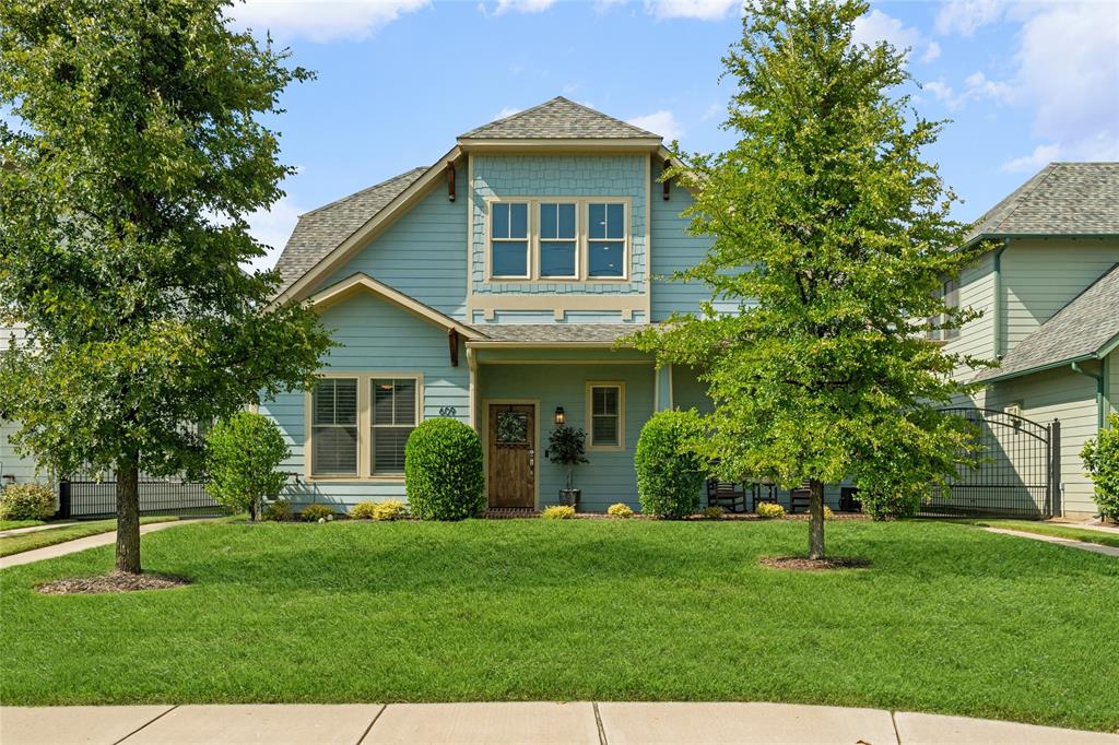 609 E Wall Street
