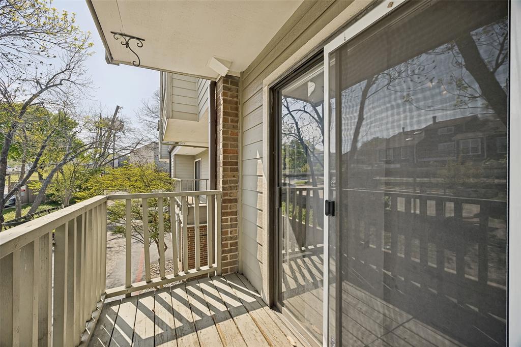 North Slopes Woodridge Condos - Residential