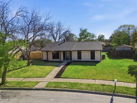 1817 Vine Drive Garland TX 75040
