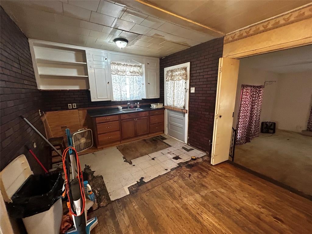 4031 Curtis Lane
