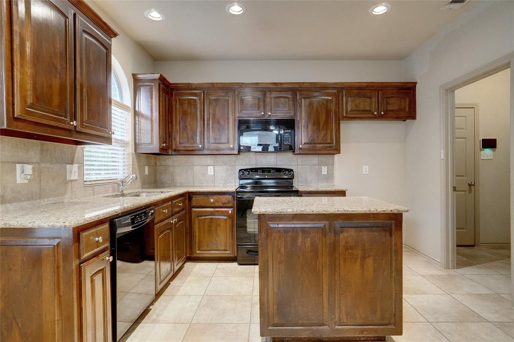 Alexandra Meadows - Residential Lease