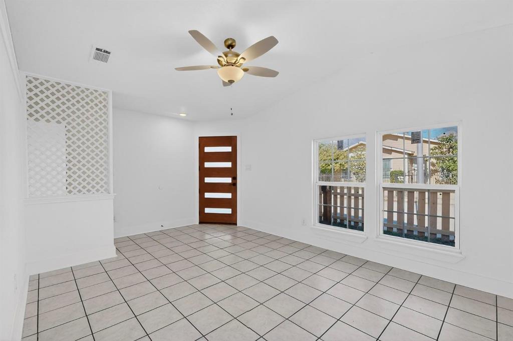 WILLIAMSBURG SQUARE 1ST SECTION - Residential