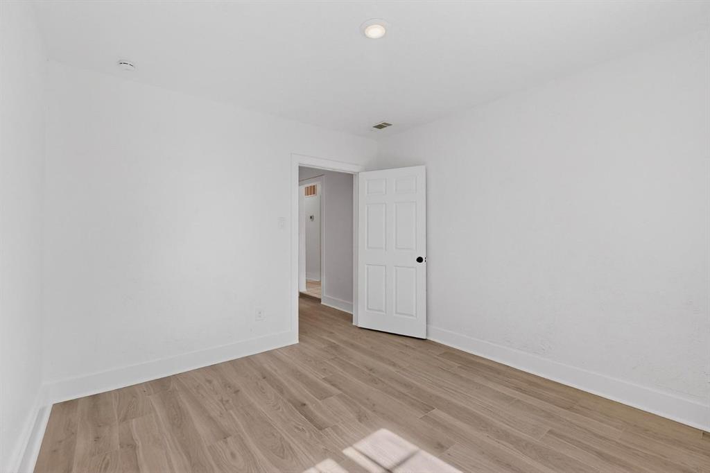 WILLIAMSBURG SQUARE 1ST SECTION - Residential