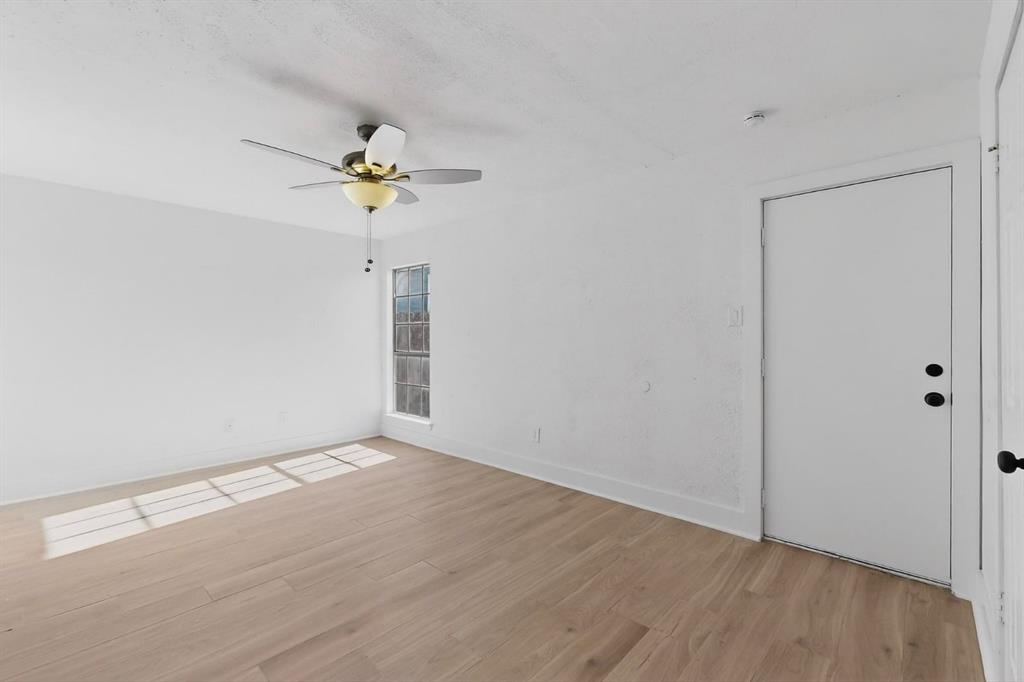 WILLIAMSBURG SQUARE 1ST SECTION - Residential