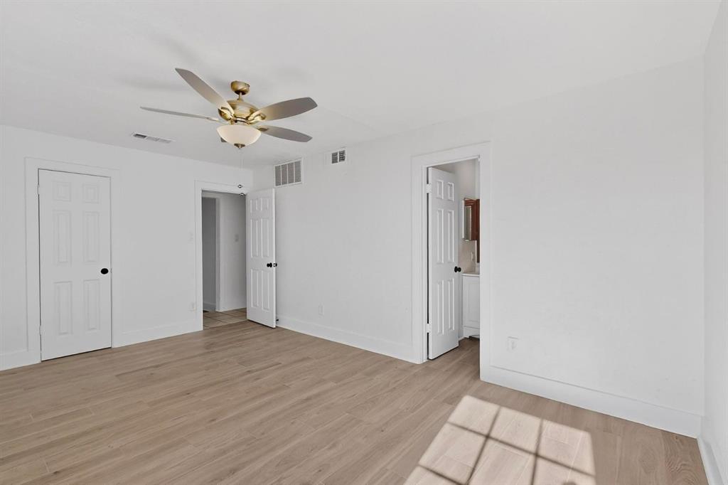 WILLIAMSBURG SQUARE 1ST SECTION - Residential