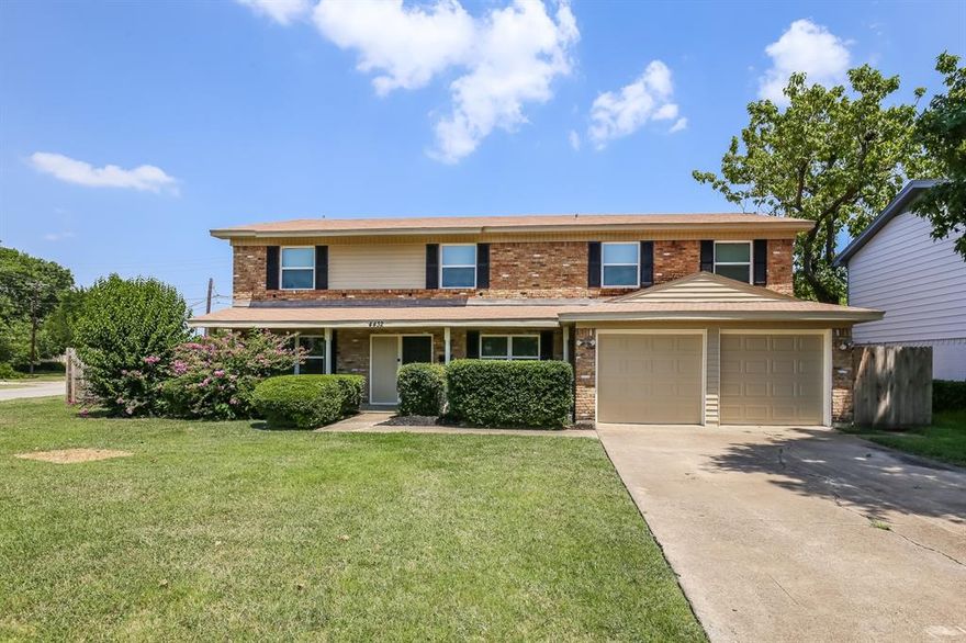 This pet-friendly home features modern finishes and a functional layout with ample kitchen storage, spacious living areas, and abundant natural light throughout. The private yard offers space suitable for gardening or outdoor relaxation. Conveniently located near schools, parks, dining, and local amenities. Technology-enabled maintenance services provide added convenience, and self-touring is available daily from 8 AM to 8 PM. Application details: one-time application fee of $50 per adult, a security deposit equal to one month’s rent, and applicable fees for pets ($250 non-refundable deposit + $35 per month per pet), pools ($150 per month), septic systems ($15 per month), and any applicable HOA amenity fees. We do not request payment by check, cash, wire transfer, or cash apps. This listing is broadly marketed on top-tier professional real estate syndication channels to ensure maximum exposure and quality leads. We do not advertise on unverified classified ad sites.