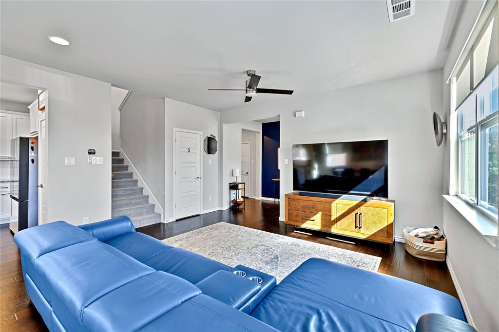 Crossroads Twnhms - Residential