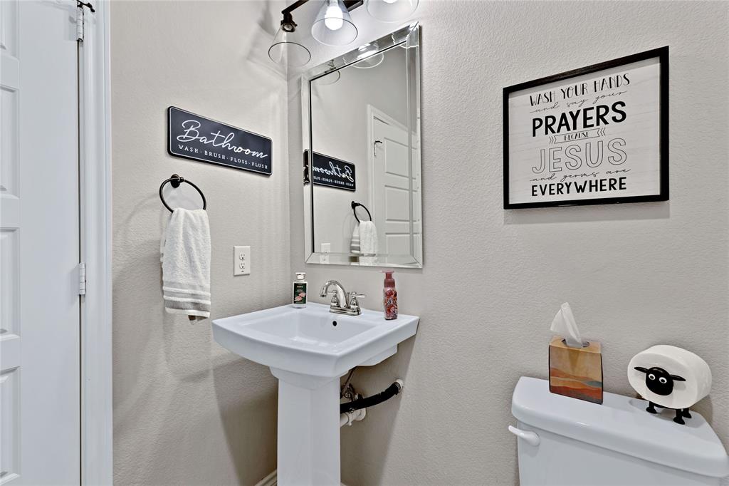 Crossroads Twnhms - Residential