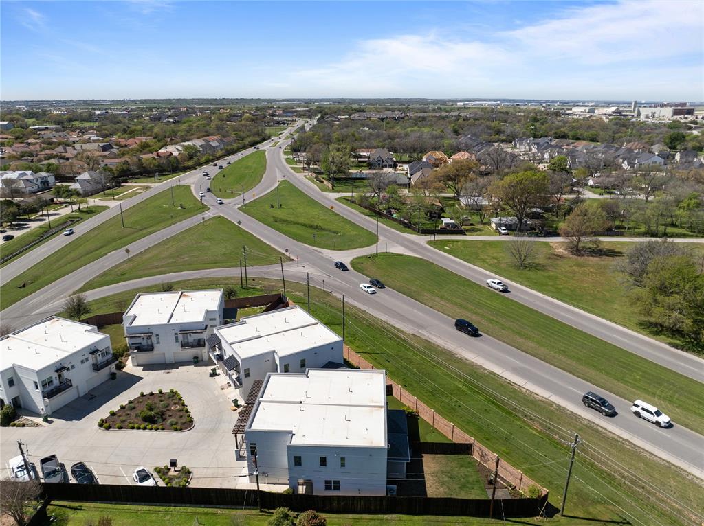 Crossroads Twnhms - Residential