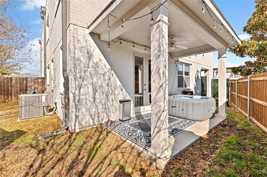 Crossroads Twnhms - Residential