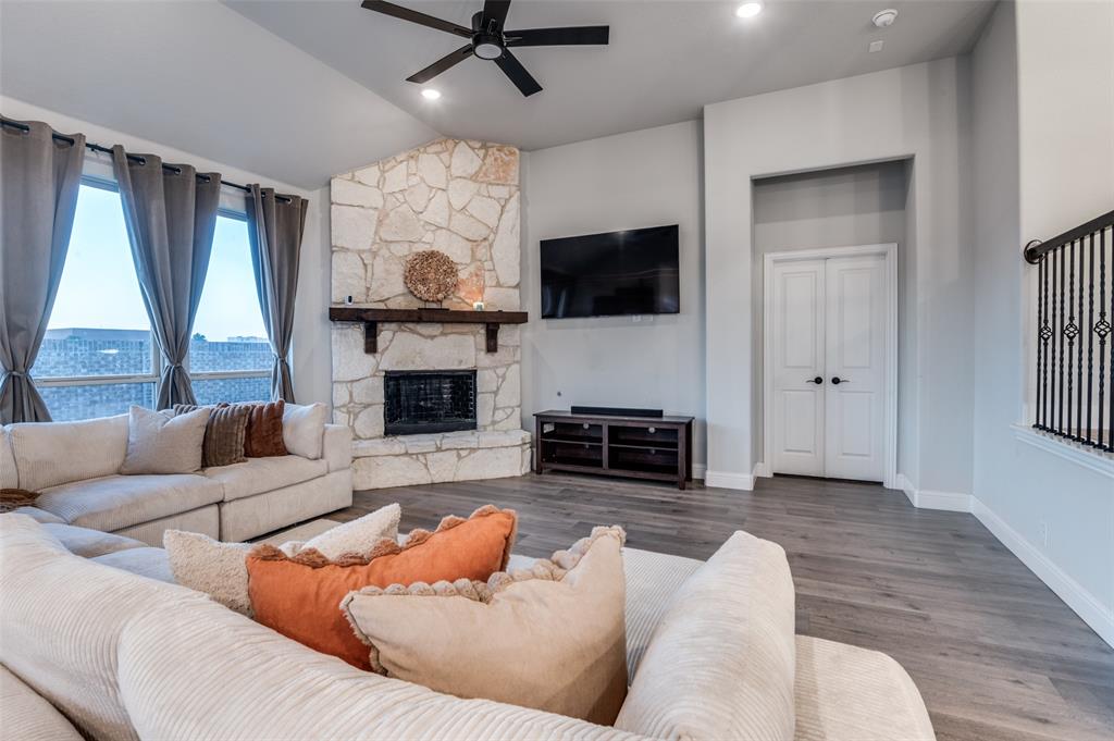 3149 Deer Lake Lane